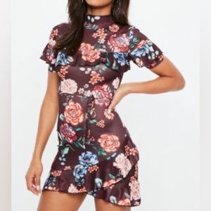 NWT Missguided Plisse High Neck Dark Floral Fun & Flirty Party Dress Size US 10